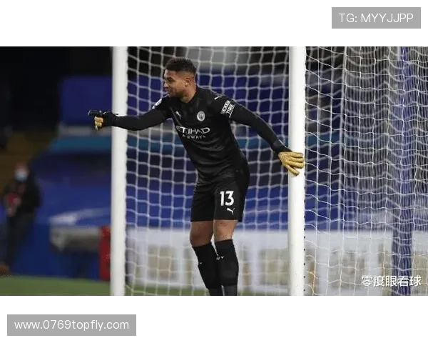 马德兴曝国足红牌入替李扬登场