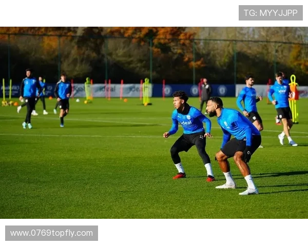 蝙蝠军团球迷高喊科尔伯朗下课