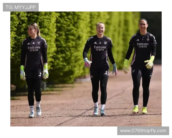 里昂女足酋长球场挑战阿森纳荣耀之战